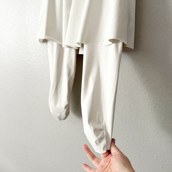 Spanx Booty Boost Active Skirt Around Knee Leggings women’s size XS NEW - Picture 4 of 12